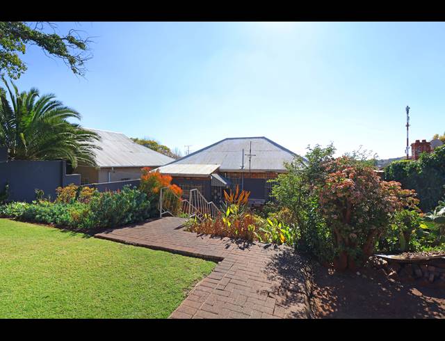 2 BEDROOM HOUSE FOR SALE IN WESTDENE